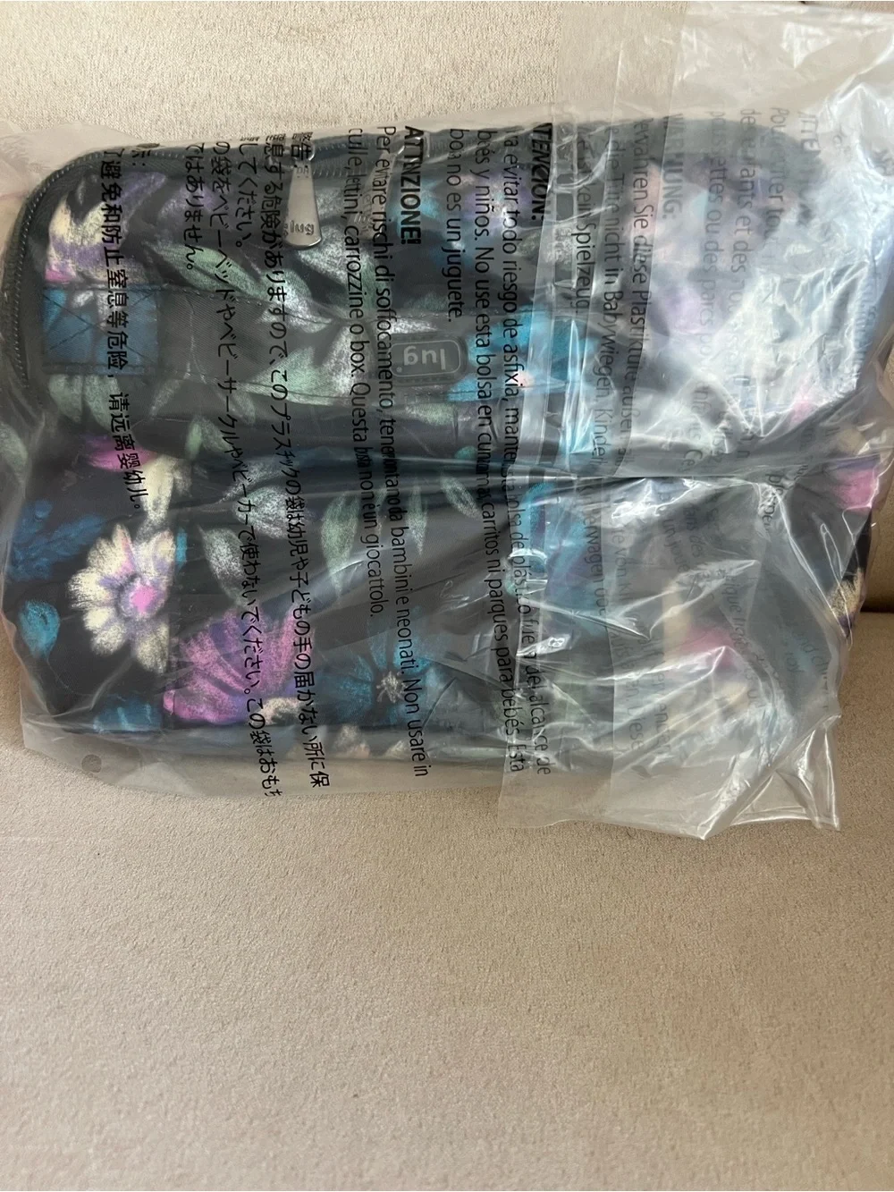 NWT Lug Dolly Cosmetic Case in Bloom Black